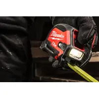 Milwaukee 4932492469 7.5m LED Magnetic Tape Measure