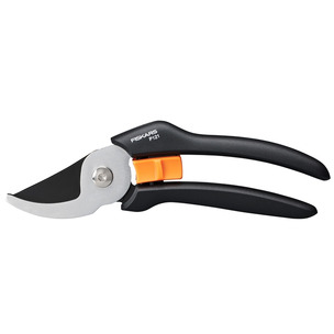 Fiskars 1057160 Solid Bypass Pruner P121