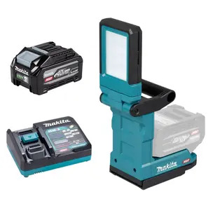 Makita ML013G 40V Max XGT Cordless Magnetic Light Kit - 4.0ah High Output Battery & Charger