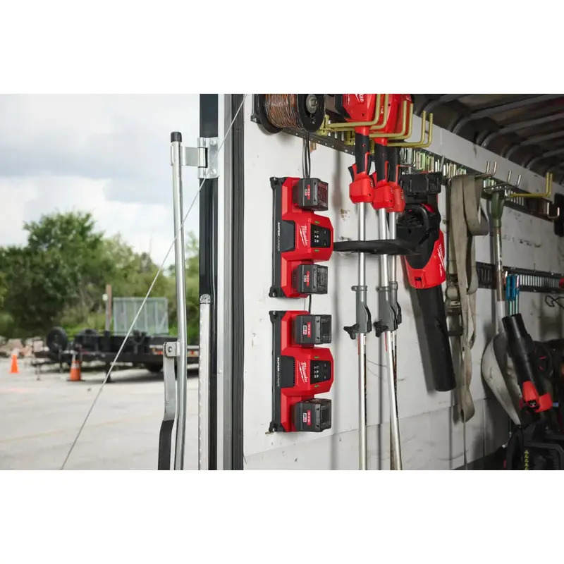 Milwaukee M18MDBSC 18v Mobile Dual Bay Super Charger 